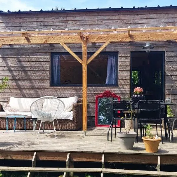 Tiny house bucolique, hotel v destinaci Saint-Brieuc-de-Mauron