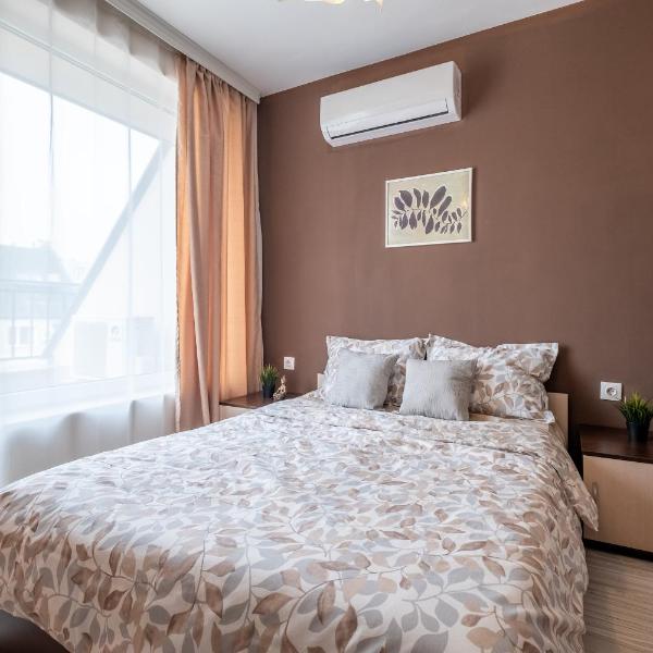 Cozy Homes 2, Sofie