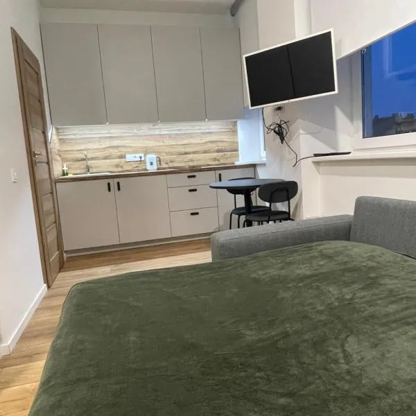 32 Airport Apartment, khách sạn ở Vilnius