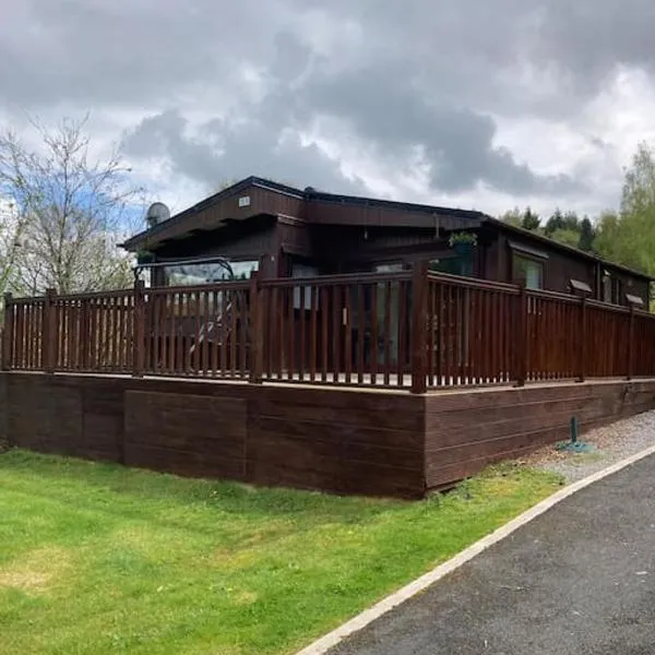7F Cwtch Cymru Lodge, Caer Beris Holiday Park - no commercial vehicles permitted on site, hotel v destinaci Builth Wells