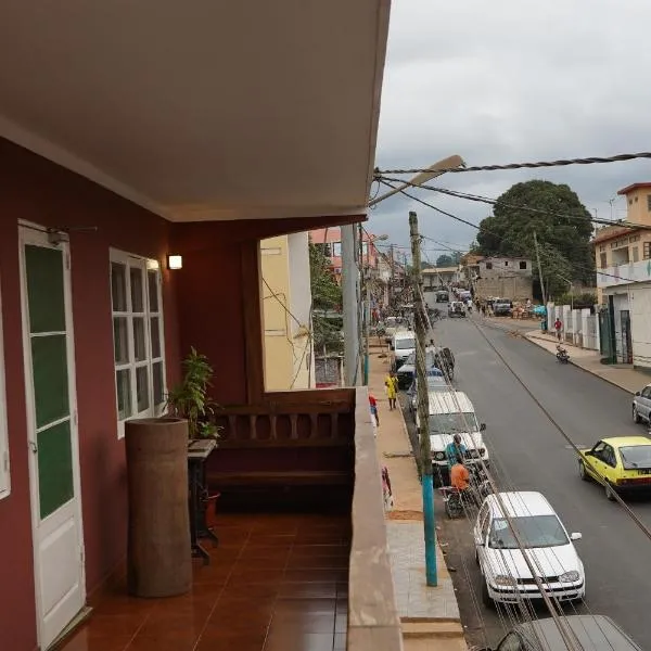 Residencial Avenida Geovanni - Central Sao Tome - Private Bathroom & Solar Backup, hotel v mestu São Tomé