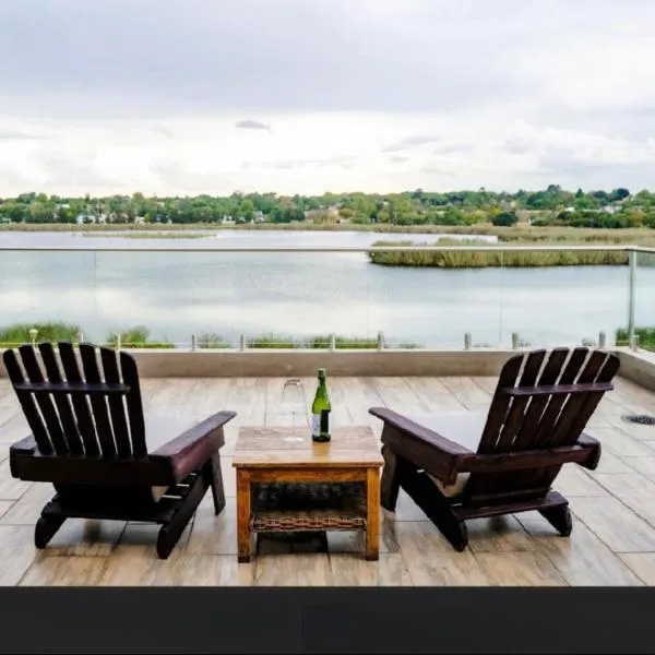 One O Eight Boutique Hotel, hotel v destinaci Benoni