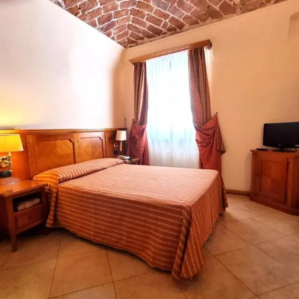 Hotel Acqui & Centro Benessere, hotelli kohteessa Acqui Terme