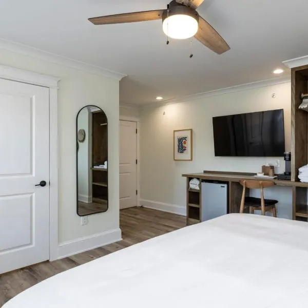 Albermarle #202 Inn at Old Beach, hotel in Virginia Beach
