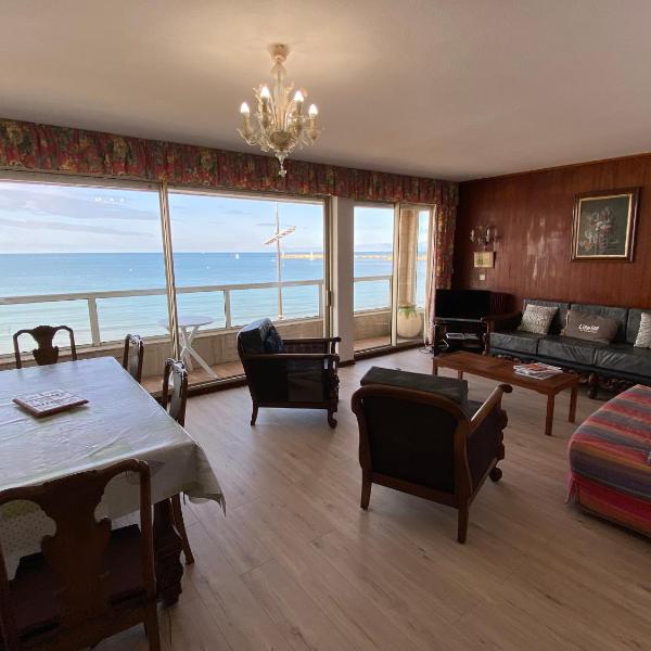 Appartement T3 avec Balcon et Vue Mer, Face Plage, Centre Ville, Équipé, Confort - FR-1-92-803