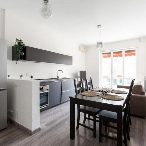 EasyTopStay - Large Apartment Close to Metro, hotell Milanos