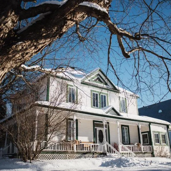 Auberge Incroyable, ξενοδοχείο σε Saint Adrien