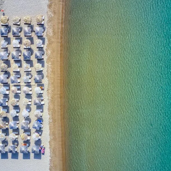 Platy Beach Hotel, hotel di Plati