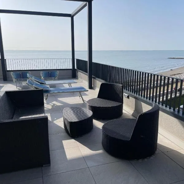 Nuovo Residence Serenissima Frontemare - Agenzia Cocal, hotel in Caorle
