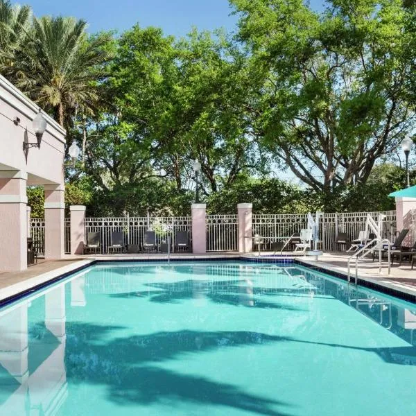DoubleTree by Hilton Sunrise - Sawgrass Mills, hotel in Sunrise