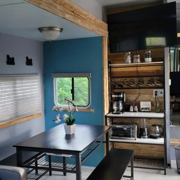 Shroom life farm Chicken shack、ノース・フォート・マイヤーズのホテル