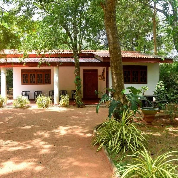 Senasuma Holiday Bungalow Anuradhapura, hotel en Anuradhapura