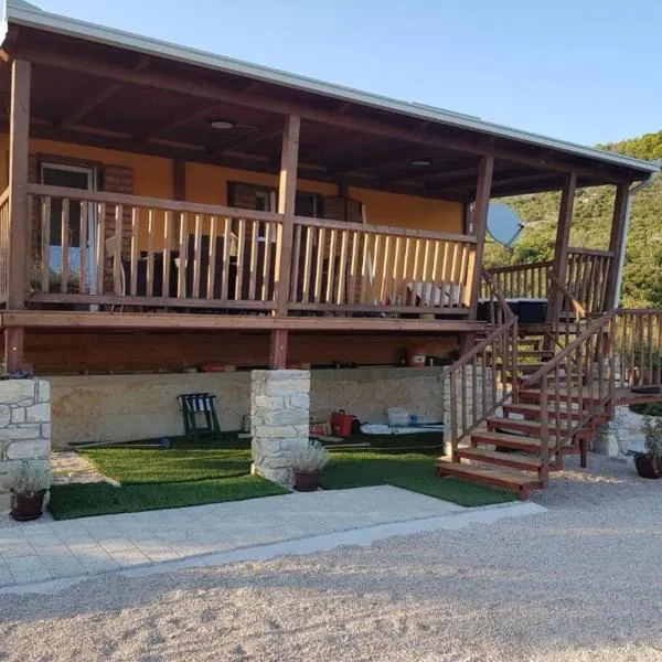 Beautiful private house 50m from the sea, hotell sihtkohas Kali