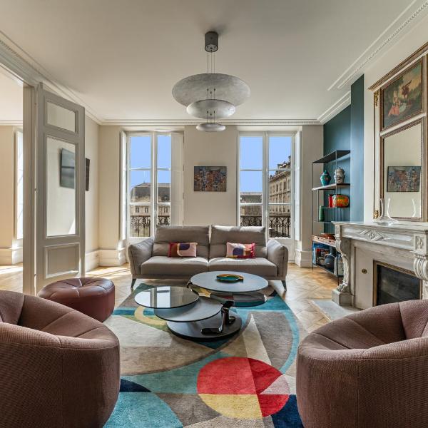 Appartement Luxe avec Climatisation Parking Vue Exeptionnelle, Bordeaux