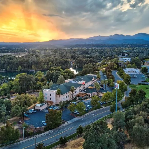 Hilton Garden Inn Redding, hotel en Redding