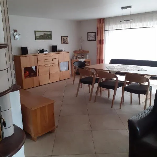 Ferienwohnung Schehl, Hotel in Erlenbach