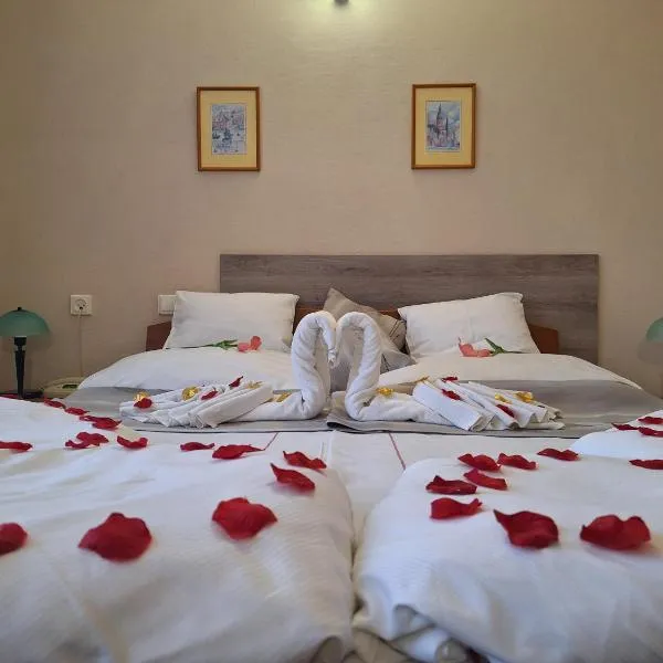 Hotel Unicornis, Hotel in Eger