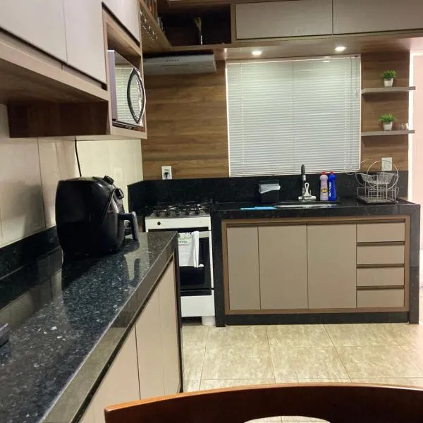 Casa completa e confortável, hotel u gradu Leopoldina