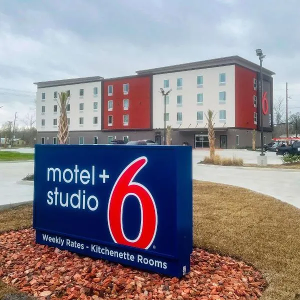 Motel 6 Gonzales, LA Baton Rouge Geismar Prairieville I 10, hotel v destinaci Gonzales