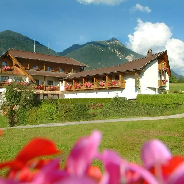 Aktiv Hotel Karnia, hotel v Hermagoru