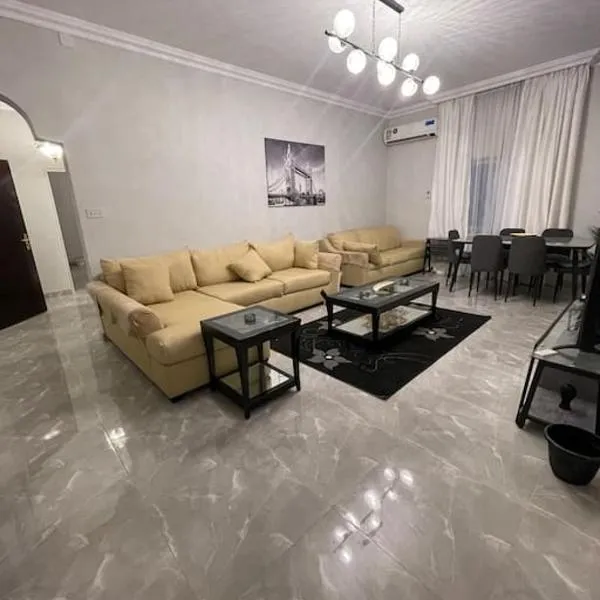 Family house, hôtel à Médine