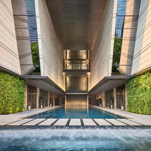 Rosewood Bangkok, מלון בבנגקוק