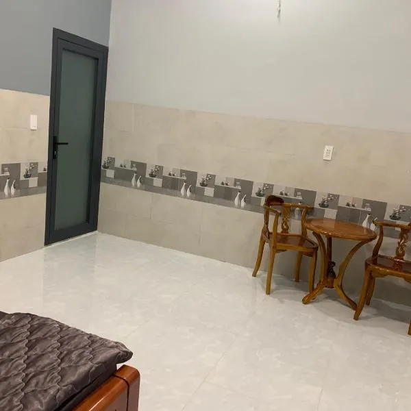 Nhà nghỉ Quốc Khánh: Dồng Xoài şehrinde bir otel