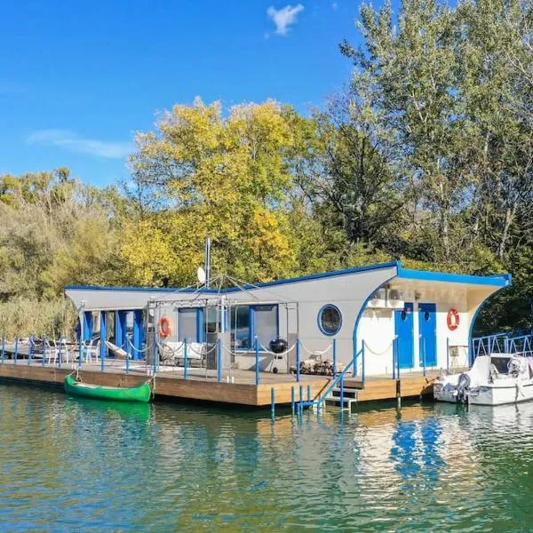 Očarujúci Houseboat na Dunaji, khách sạn ở Bratislava