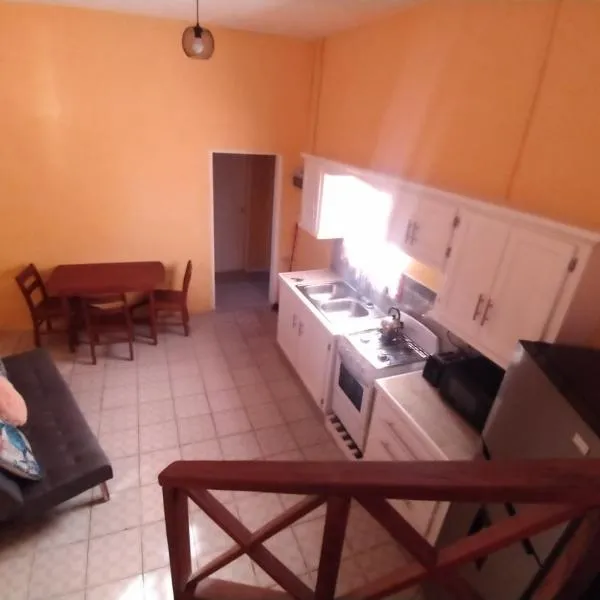 Southern Haven Beach House, hotel en Laborie