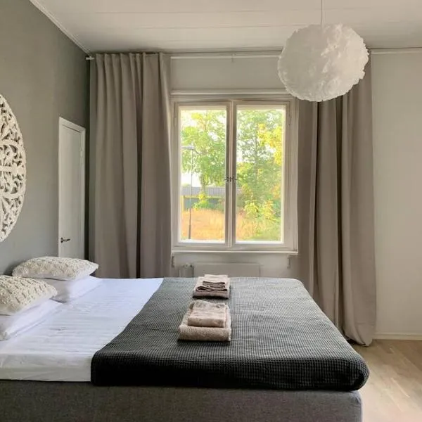 Smakfull centrumlägenhet, 3 r + k, 80 m2, hotel in Mariehamn