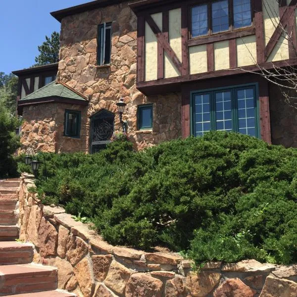 Colorado Bed & Breakfast with beautiful views, hotel a Evergreen