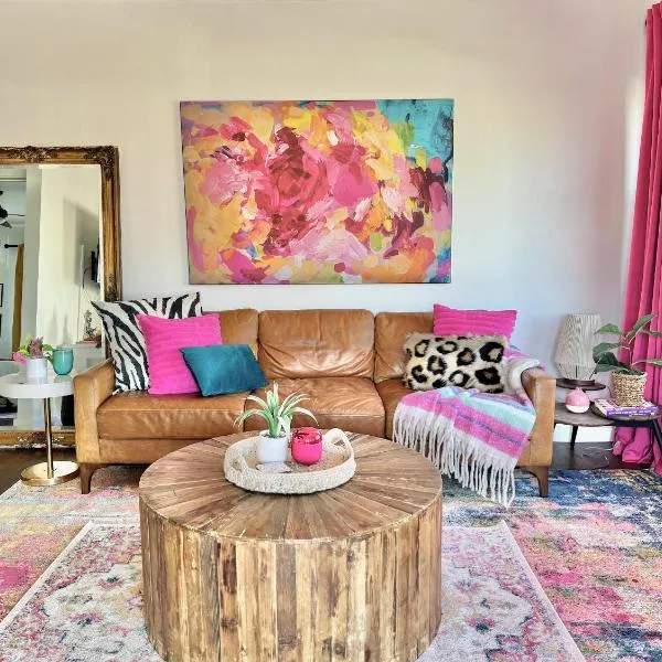Spotless Modern Home Close to LAX & Sofi Stadium、イングルウッドのホテル