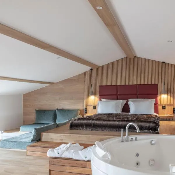 Hôtel & Restaurant Origines par Adrien Descouls - Teritoria, hotel in Issoire