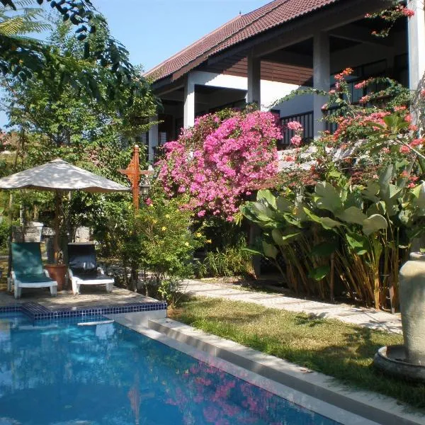 Villa Molek, hotel in Pantai Cenang