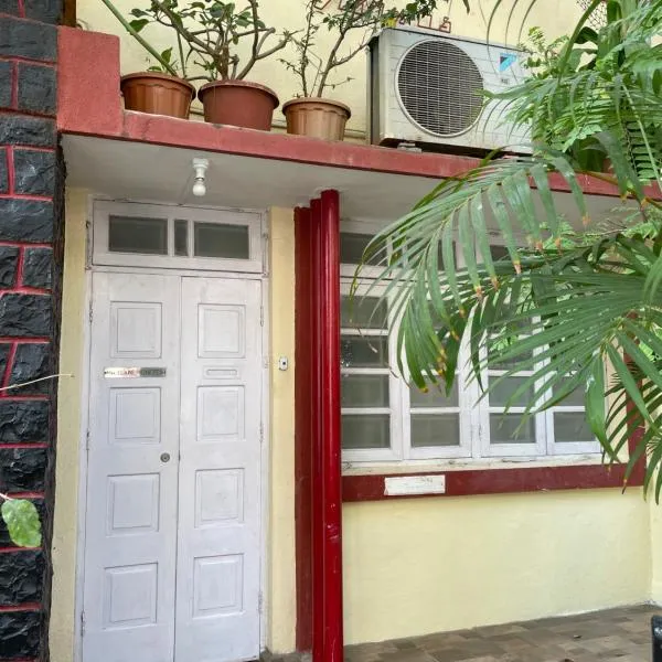 Ground floor 20 chimbai road bandra west - mumbai, hotel in Mumbai