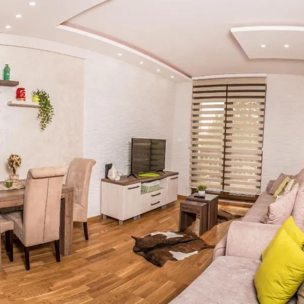 Zlatibor.Lux.Stefanović 1, ξενοδοχείο στο Ζλάτιμπορ