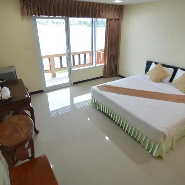 Techno Riverview Resort, hôtel à Kamphaeng Phet