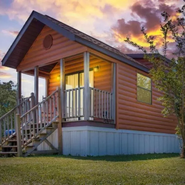 Cozy 1BR Cabin in Jacksonville, hotel en Jacksonville