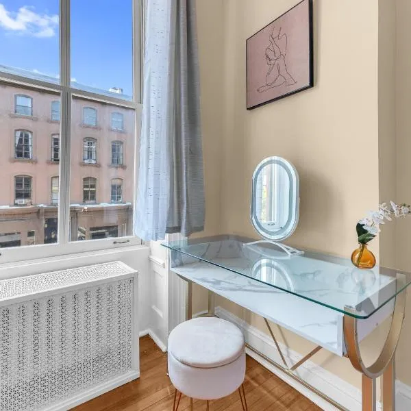 Charming 2Bd in Brooklyn Heights, hotel in Brooklyn