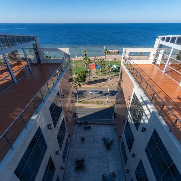 فندق كورال ريف coral reef hotel、アル・ワジュのホテル