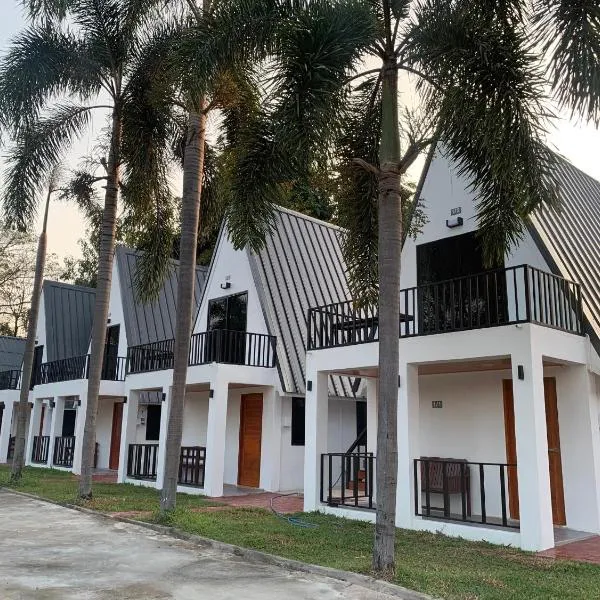 RainBow House Resort, hotel in Kamphaeng Phet