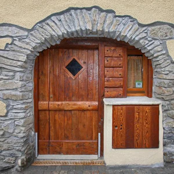 Casa Vacanze Elisa, hotel in Sauze dʼOulx