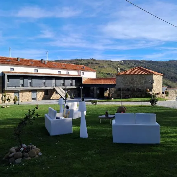 Alqueiturismo - Casas de Campo, Hotel in Guarda