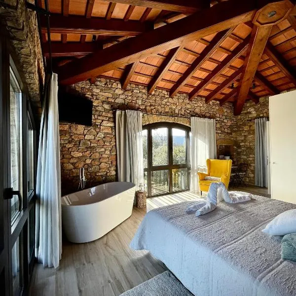 Alojamiento MAS EL CASTELL DEL BRULL, hotel in El Brull