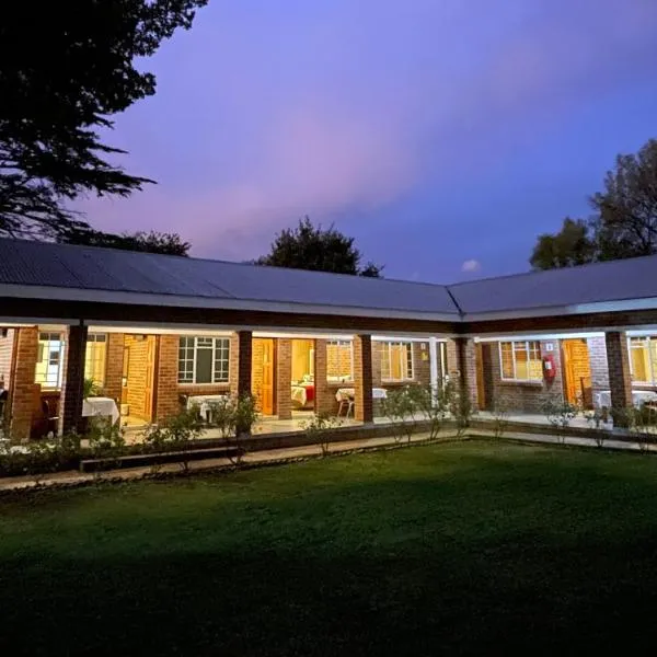 Village Lodge Harrismith, hotel in Harrismith