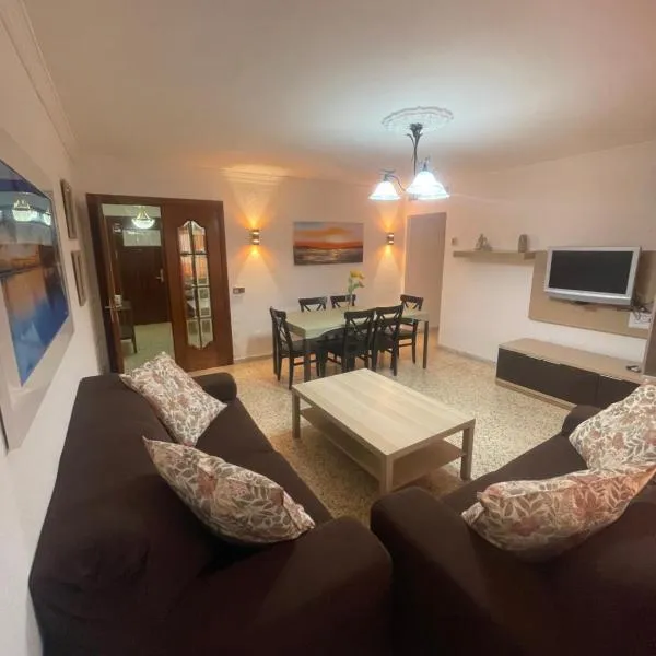 GRAN Y MAGNÍFICO APARTAMENTO EN MáLAGA, hotel v Malaze
