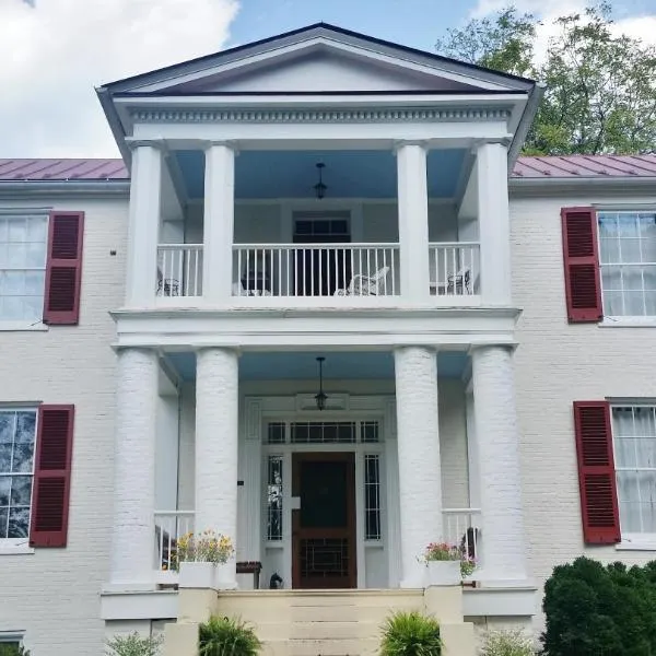 Mountain Home Bed & Breakfast, hotel in Front Royal