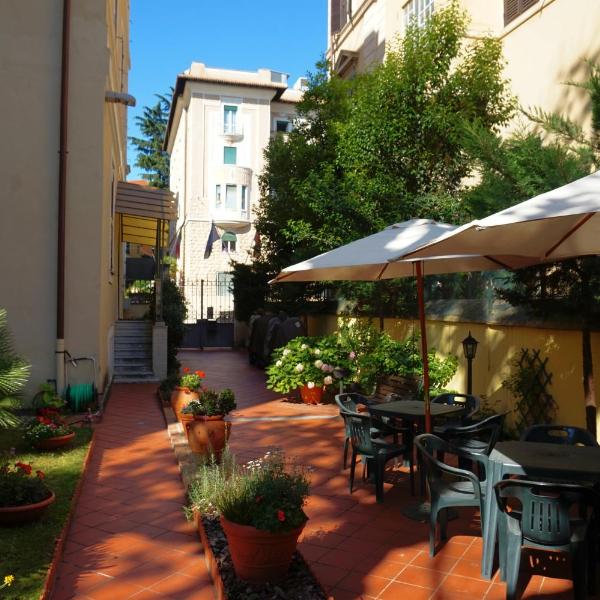 Green Hotel, Rome
