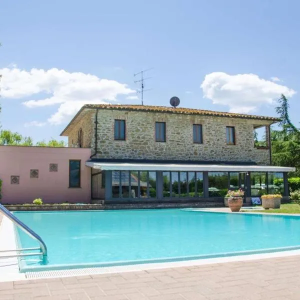 Hotel Villalago trasimeno, hotel in Magione