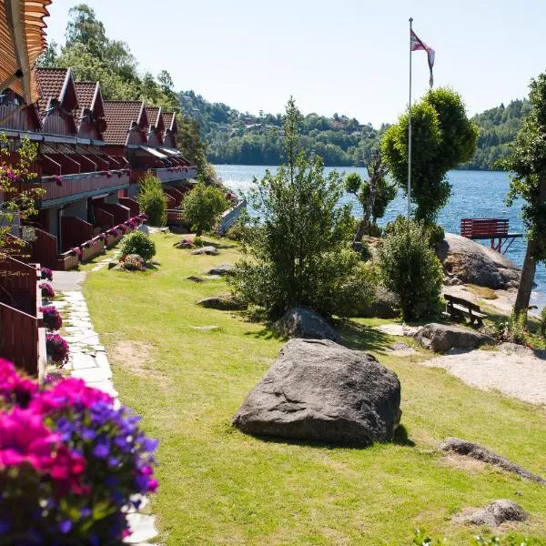 Mones Feriesenter, hotel in Mandal